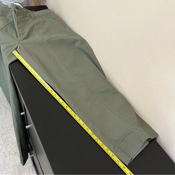 NWT Old Navy High Rise Barrel Leg Jean - Plus Size Clothing - Picture 13 of 15